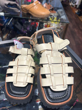 Load image into Gallery viewer, LABUCQ Ivory Leather platform fisherman Shoe, Size 38
