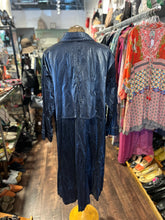 Load image into Gallery viewer, Priory Metallic Blue Poly Blend button down light weight Jacket
