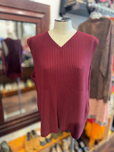 Load image into Gallery viewer, Issey Miyake Ruby crinkle fabric Sleeveless v neck Top
