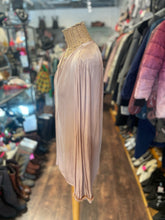 Load image into Gallery viewer, Raquel Allegra Peach Viscose blend snap button longsleeve Top, Size 2=M

