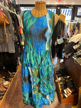 Load image into Gallery viewer, Alquema Blue &amp; Green Crinkle Sleeveless Dress, Size 2=M
