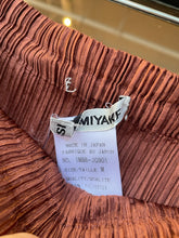 Load image into Gallery viewer, Issey Miyake Caramel Pleats Maxi Skirt, Size M
