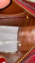 Load image into Gallery viewer, Coach Fuschia patent Wristlet w/box
