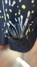 Load image into Gallery viewer, Yoshi Kondo Black Cotton Abstract Short sleeve pocket detail Top
