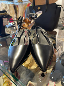 VINCE Black Leather Kitten heel, Gently Worn Size 9