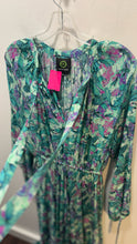 Load image into Gallery viewer, Catherine Prevost Green &amp; Pink tropical Flowy Maxi Dress, Size M

