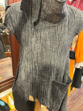 Load image into Gallery viewer, Link Grey Blend Textured Sleeveless tunic Top
