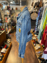 Load image into Gallery viewer, Ralph Lauren blue &amp; multi-color Cotton patches Jacket, Size M
