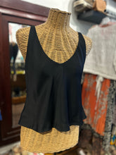 Load image into Gallery viewer, Vetta Black &amp; Orange Poly satin Sleeveless Top

