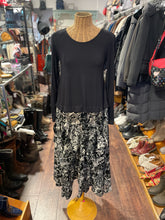 Load image into Gallery viewer, Alembika Black &amp; Grey Viscose blend Floral Maxi Dress, Size 2=Medium
