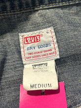 Load image into Gallery viewer, Levi's Washed Blue Denim zipper front Cropped Jacket
