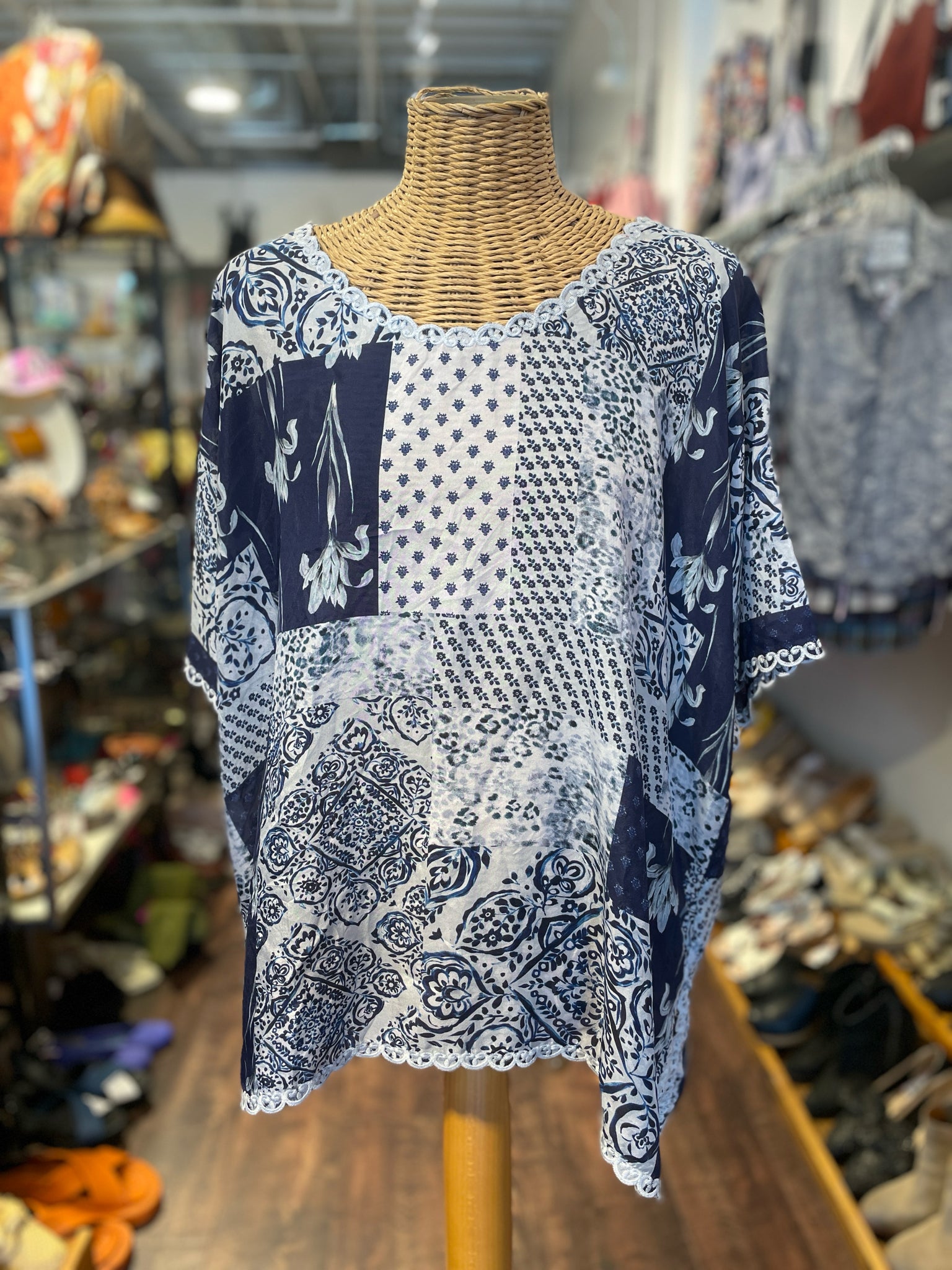 Johnny Was Blue & White Silk mixed prints Flowy Top, Size XL