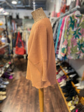 Load image into Gallery viewer, Santorelli orange/gold Virgin Wool solid Short sleeve Sweater, Size XS
