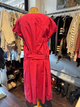 Load image into Gallery viewer, too good Raspberry Cotton With Belt Dress
