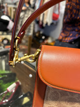 Load image into Gallery viewer, Coach Brown Leather Monogram crossbody strap Purse W/duster
