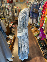 Load image into Gallery viewer, Pax Philomena white &amp; blue Cotton Floral kaftan Dress, Size One Size

