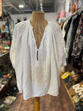 Load image into Gallery viewer, Nili Lotan White Cotton eyelet billowy Top, Size S
