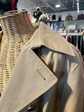Load image into Gallery viewer, Weekend Max Mara Tan Cotton Trench double breasted Coat, Size L
