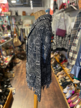 Load image into Gallery viewer, MM Lafleur Black and white Cotton Tweed button longsleeve Blazer, Size M
