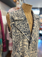Load image into Gallery viewer, Sanctamuerte Navy and grey Cotton Floral Sleeveless Collar Top
