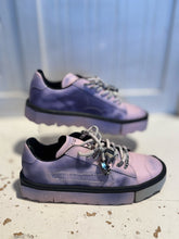 Load image into Gallery viewer, OFF WHITE pink &amp; lavender Leather Size 37 platform Shoe
