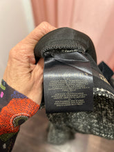 Load image into Gallery viewer, Burberry Black &amp; White Wool Tweed Pant, Size 42
