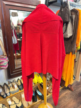 Load image into Gallery viewer, Issey Miyake Red Silk Pleats crinkle shawl
