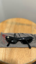 Load image into Gallery viewer, Ray Ban Black Sunglasses
