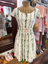 Load image into Gallery viewer, Vintage beige &amp; green Blend Floral Stripes button back Dress
