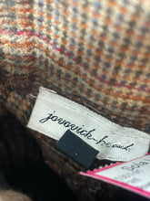 Load image into Gallery viewer, Jovovich Hawk Camel Cashmere Houndstooth button detail Vintage Pant, Size 6
