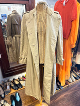 Load image into Gallery viewer, Burberry Tan cotton &amp; poly plaid interior button down TRENCH Coat
