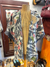 Load image into Gallery viewer, VILAGALLO multicolor Wool Floral layering top poncho style Top, Size One Size
