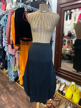 Load image into Gallery viewer, Pleats Please Black Poly pleated skirt Skirt
