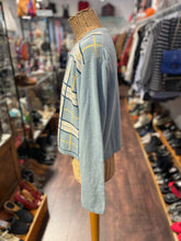 Load image into Gallery viewer, Pearls &amp; Cashmere Grey Cashmere Plaid Longsleeve cropped Vintage Cardigan, Size L

