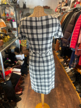 Load image into Gallery viewer, GUCCI gray &amp; black Wool Gingham Embellished brooch Dress
