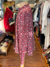 Load image into Gallery viewer, Alix of Bohemia Red &amp; Gray Cotton Print Button Up Blouse, Size M
