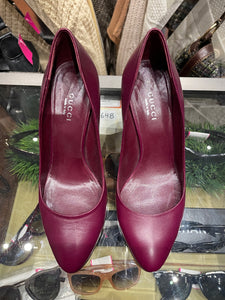 Gucci Ruby Leather Heels W/Horsebit Accent, Size 36