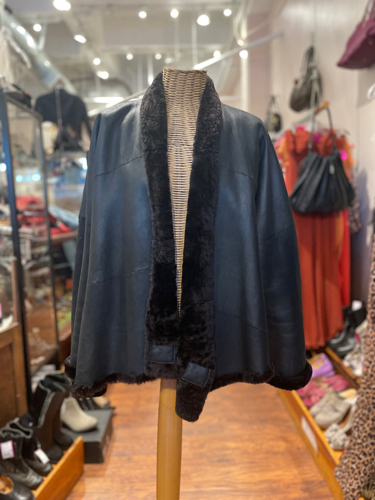 Max Mara Black Leather Shearling Lining Open Style Coat