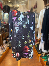 Load image into Gallery viewer, Adam Lippes Black Silk/Viscose Floral Longsleeve Pleated Back Dress, Size 4
