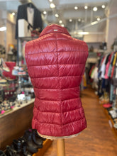 Load image into Gallery viewer, Herno Red Goose Down Quilted Zip Up Vest, Size S/M
