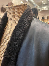 Load image into Gallery viewer, Max Mara Black Leather Shearling Lining Open Style Coat
